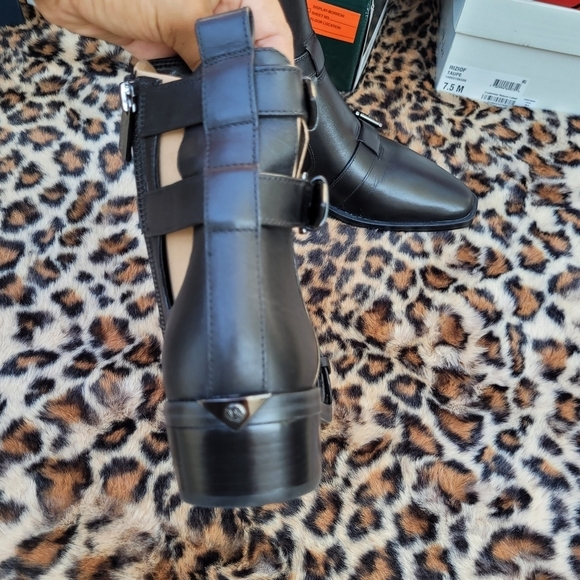 Michael Kors Radley Black Leather Pointed Toe Boots Sz 6.5 - Picture 8 of 16